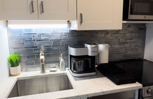 Norwich Villa | Mohegan Sun & Foxwoods Escape w/Hot Tub, Pool, Golf, Norwich Spa Onsite!