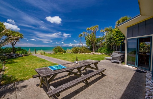 Pakawau Cottage | Mohua - Pakawau Holiday Home