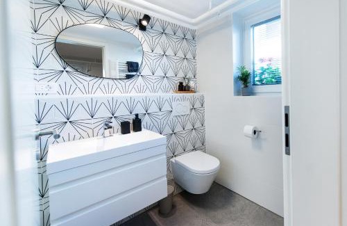Praprotna Polica Apartment | Mojca's nest apartment