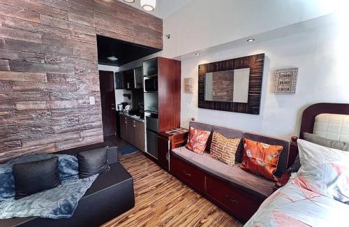 Tuba Apartment | Moldex Cozy Condo 1bed with Veranda - Free Netflix