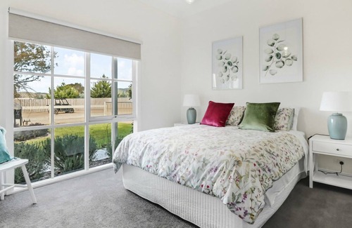 Pyalong Other | Mollison Park Farm - Welcome to our family farm Mollison Park, we greatly hope you enjoy your stay, and to help on that front we offer some tips and advice.