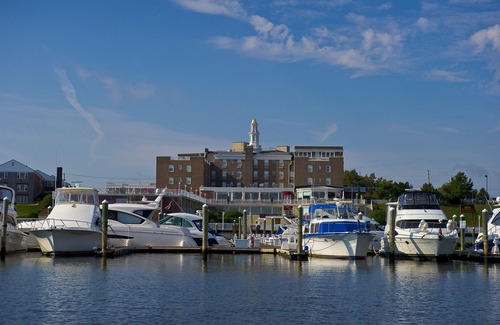 Red Bank Hotel | Molly Pitcher Inn