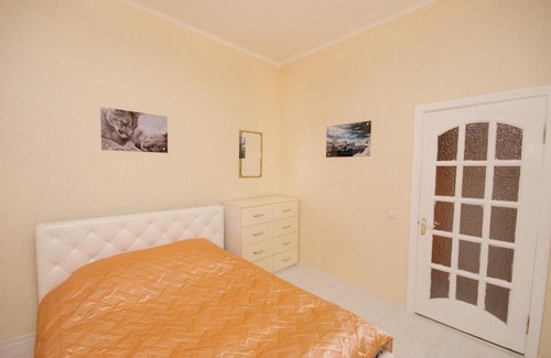 Zakharova-Pulikhova Apartment | Molnar Apartments Nezavisimosti 40