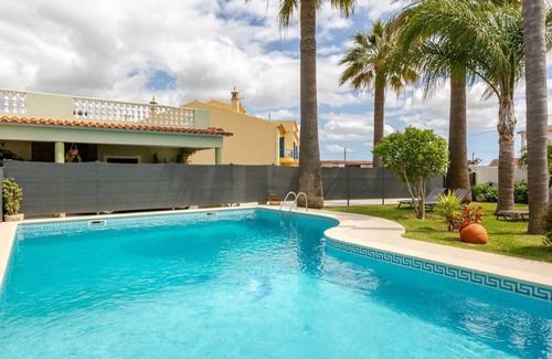 Silves House | Monte S José House (3 suites. Large private garden and pool) in quiet location