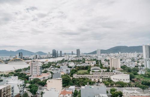 Son Tra Apartment | Monarchy Luxury Apartment 3 Bedroom in DaNang by Villuxy