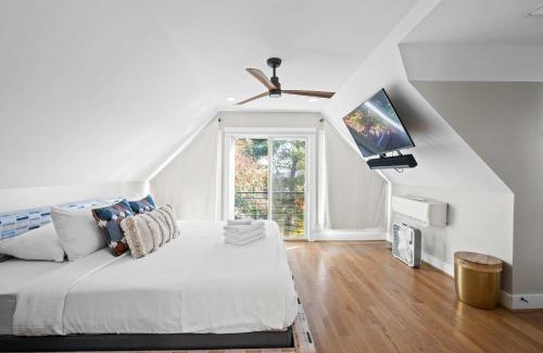 Mount Adams House | Monastery Guest House in Mt Adams
