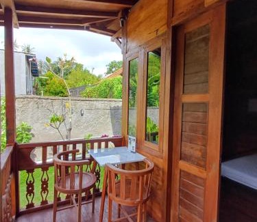 Batubulan House | Mondok Dini