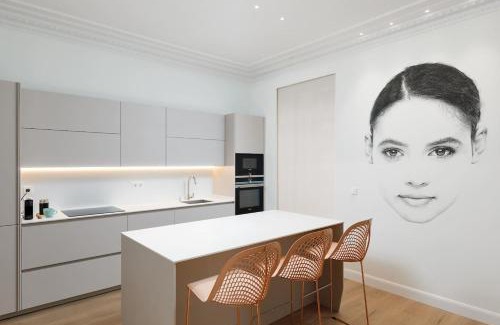 San Sebastian Centro Apartment | Mondrian new, ac, design lovers, near La Concha