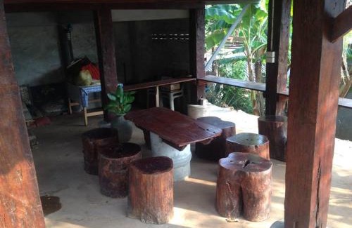 Mae On House | Monkeaw and Climber's Camp