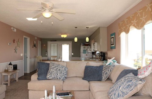 Ocean Isle Beach Condo | Monkey Sea, Monkey Dune ~ Top floor, End unit; Sound and Ocean view