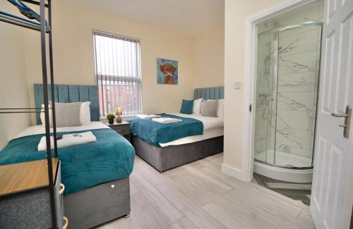 Coventry House | Monks Villa Fully Furnished Home Coventry