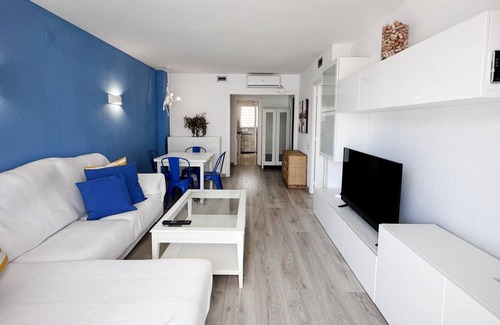 Passeig Maritim Apartment | Monky by Blausitges: by the beach in Sitges