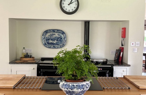 Monnington-on-Wye House | Monnington House & Garden Cottage 9 double bedrooms 9 bathrooms Great for groups