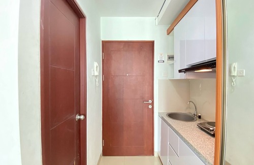 Hegarmanah Apartment | Monochrome Studio Room At Taman Melati Jatinangor Apartment