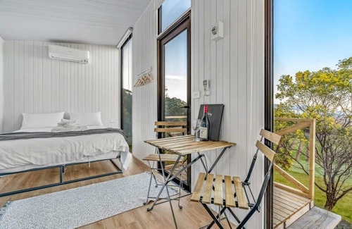Ararat House | Montara Views 2 by Tiny Away