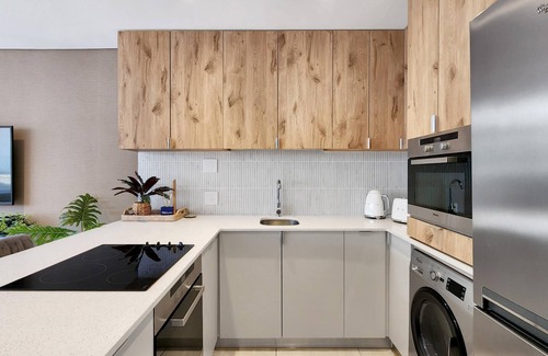 Three Anchor Bay Apartment | Montclaire Sea Point Studio with Lions Head Views