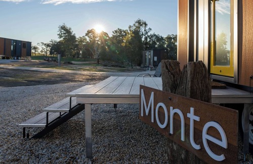Warrenmang House | Monte at Sheltered Paddock by Tiny Away