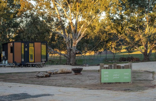 Warrenmang House | Monte at Sheltered Paddock by Tiny Away