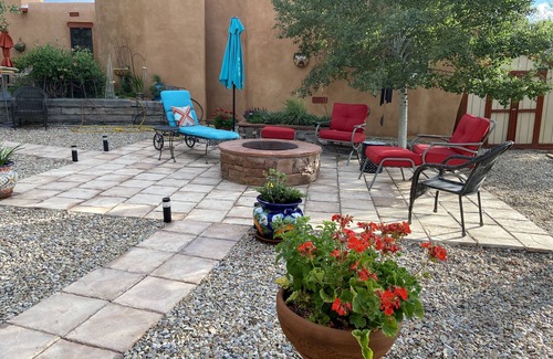 Canoncito House | Monte De Canoncito - A Beautiful Mountain Top Home, 10 Miles From Santa Fe, NM