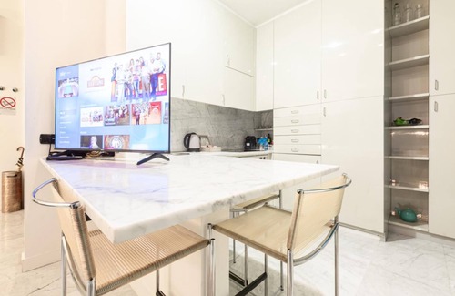 Borgonuovo Apartment | Monte Napoleone Split level Terrace Apartment Top Collection