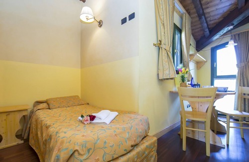 Ternate Apartment | Montelago Charming Relax 3, Ternate, Italy