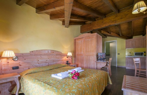Ternate Apartment | Montelago Relax By the Lake 2, Ternate, Italy