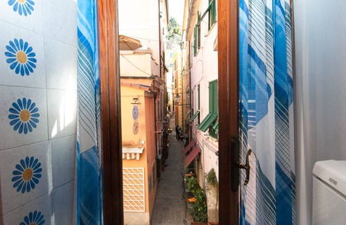 Borgo Antico Apartment | Monterosso Al Mare: apartment in the historic center a stone's throw from the sea