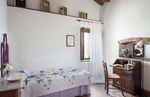 Sovicille Other | Montestigliano, an authentic farmhouse in the heart of Tuscany, is an oasis of peace and beauty that offers its guests refined residences and an enchanting view