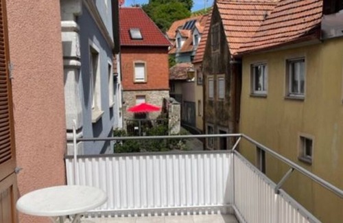 Frickenhausen a. Main House | Monteursunterkunft für bis zu 10 Personen in Frickenhausen bei Ochsenfurt