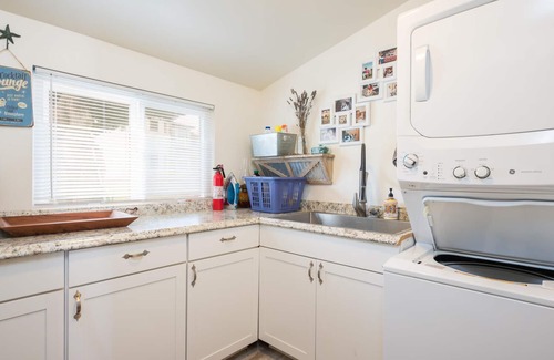 Park Hill Cottage | Monthly, Oceanfront 2 bed/2 bath Cottage on Park Hill with Stunning Views!