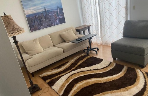 Newport Apartment | monthly only shared apt
