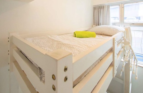 Wan Chai Apartment | Monthly Shared Dormitory Room for young traveller Short Visit to HK