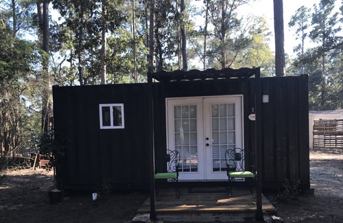 Waller House | Monthly, Weekly, Nightly Rates-Rustic Tiny Home By Texas Renaissance