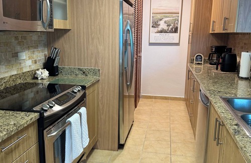 Sardinera Apartment | Monti's Luxury Apt @ Peña Mar Ocean Club.