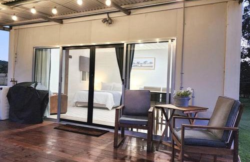 Moonbi House | Montrose Guest House and Equistays