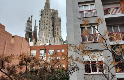 La Sagrada Familia Apartment | Montserrat Apartments by gaiarooms
