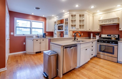 Dresden House | Moon Dance: lake home on Seneca Lake with private beachfront