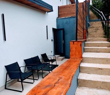 Hangu House | Moon Lake Bicaz - Aurora Garden