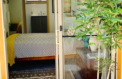 Moonee Beach Bed & Breakfast | Moonee Habitat B&B - The Perfect Stopover