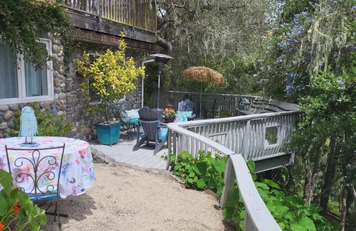 Carmel Cottage | Moonglow: Forest tranquility minutes from downtown Carmel.