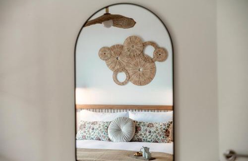 San Fermo della Battaglia Apartment | Moonlight - by MyHomeInComo