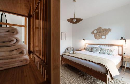 San Fermo della Battaglia Apartment | Moonlight - by MyHomeInComo
