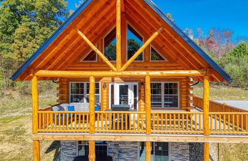 Logan Cabin | Moonlight Meadow cabin at Trickle Creek at Hocking Hills