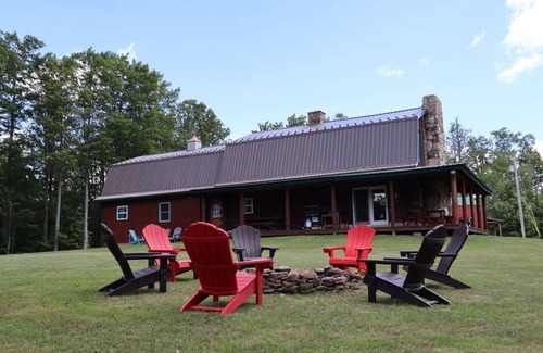 Coudersport Cabin | Moonraker 6 - Game Room Remote Stargazing Field 1G Wi-Fi