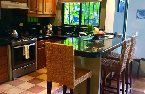 Manuel Antonio Villa | Moonshine Inn - 3 BR Villa with Pool, Moonshine Inn - 3 BR Villa with Ocean, Jungle and Pool Views