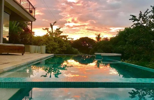 Manuel Antonio Villa | Moonshine Inn - 3 BR Villa with Pool, Moonshine Inn - 3 BR Villa with Ocean, Jungle and Pool Views