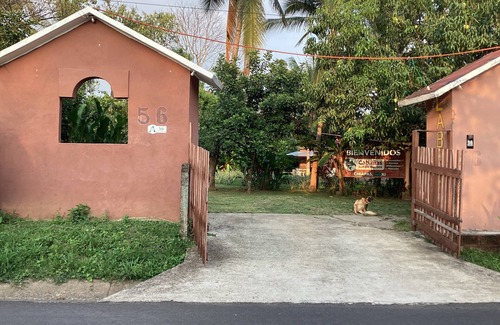 Tuxtla Chico Cabin | Moonshine, rustic pool, Starlink, AA, kitchenette, hammock, KING size, vegetable garden