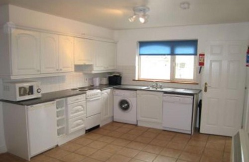 Kilkee House | Moore Bay Holiday Complex