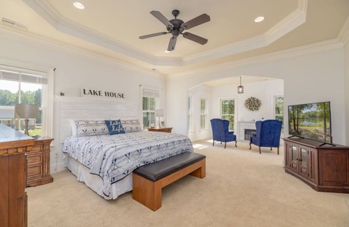 Eatons Crossing House | Moore Memories | Gated Community w/Swimming Pool| Excellent Location