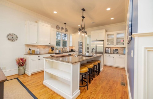 Eatons Crossing House | Moore Memories | Gated Community w/Swimming Pool| Excellent Location